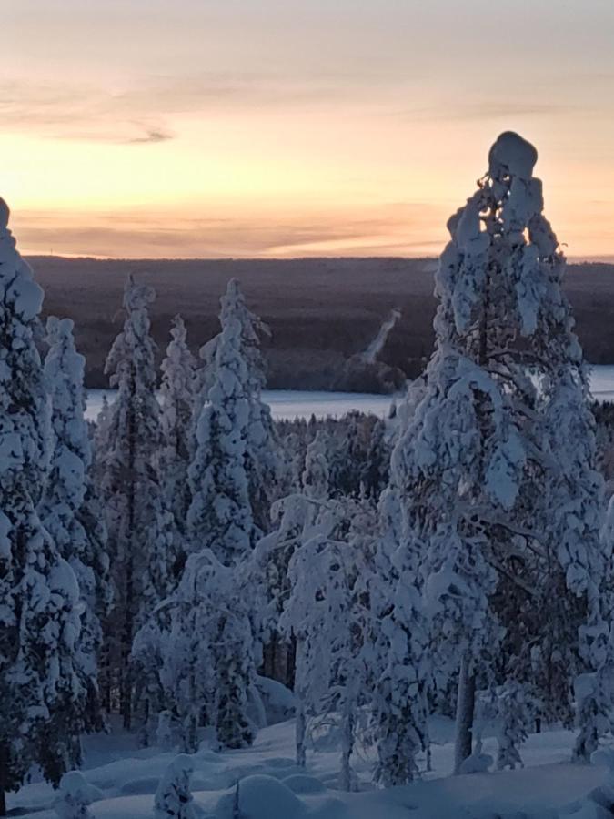 Villanorva Saarenkylä Buitenkant foto
