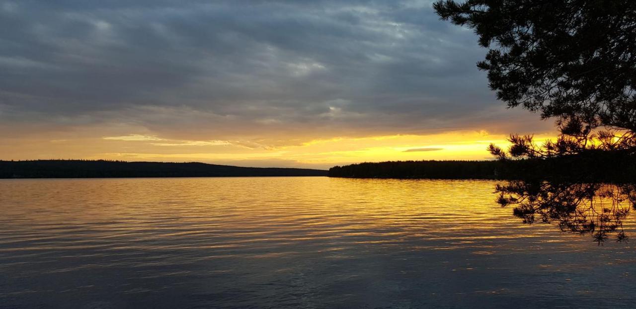 Villanorva Saarenkylä Buitenkant foto